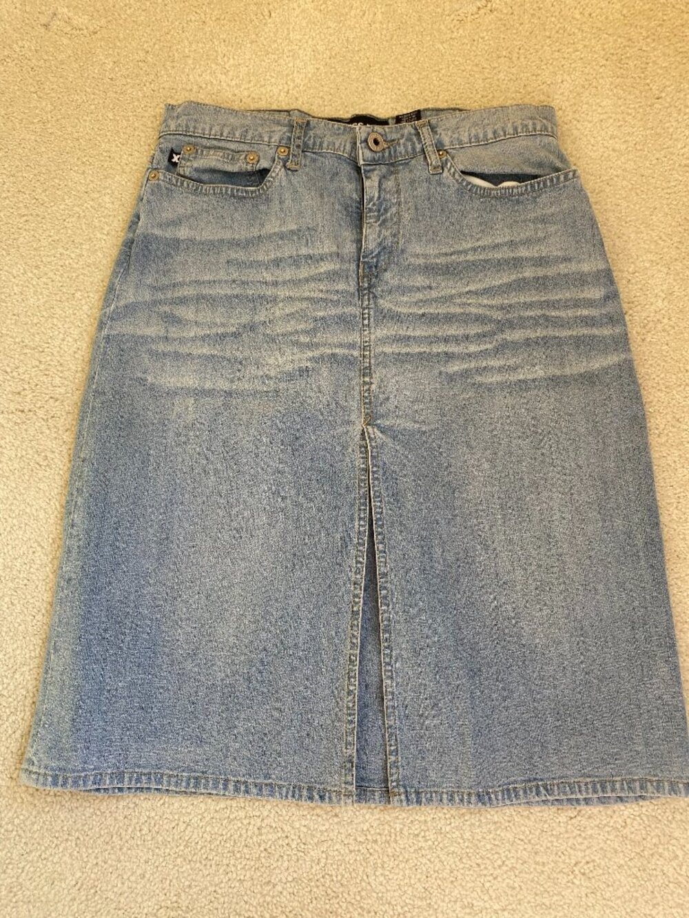 EXPRESS stretch denim light wash slit skirt, size 3/4 small